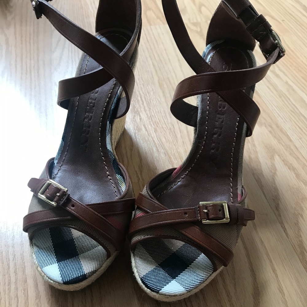 Burberry sandals